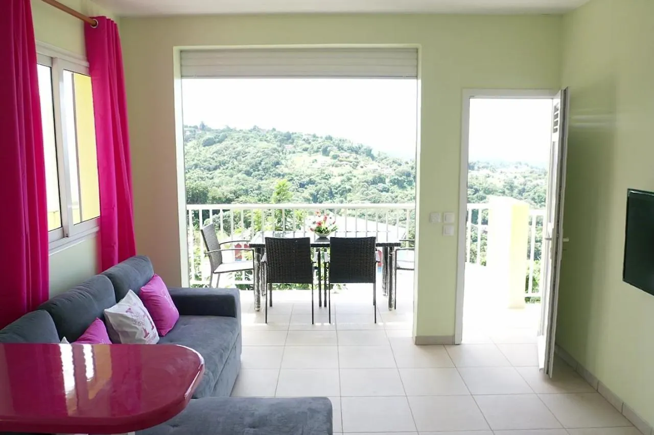 Villa Lineddy/Hapaline Riviere-Salee 0*,